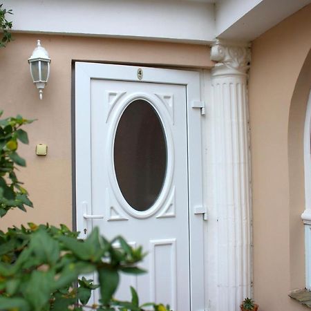 Yox Apartment 4 Oradea Exterior photo