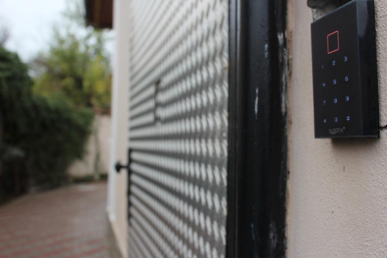 Yox Apartment 4 Oradea Exterior photo